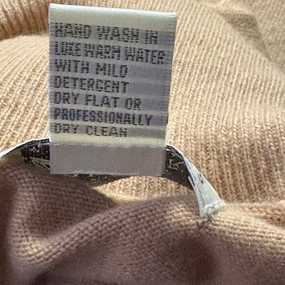 Sutton Studio Cashmere Sweater Woman's Medium Turtleneck Soft Lightweight - Picture 9 of 11